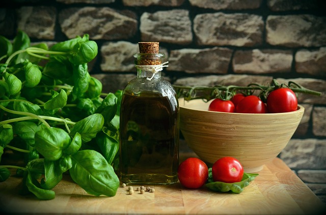 olivy, rajčiny, zdravé tuky.jpg
